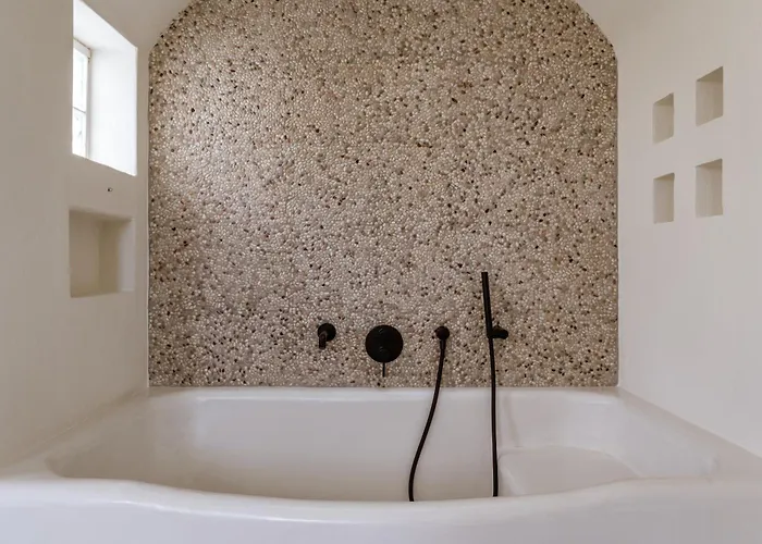 فيلة Aeolos Cleo